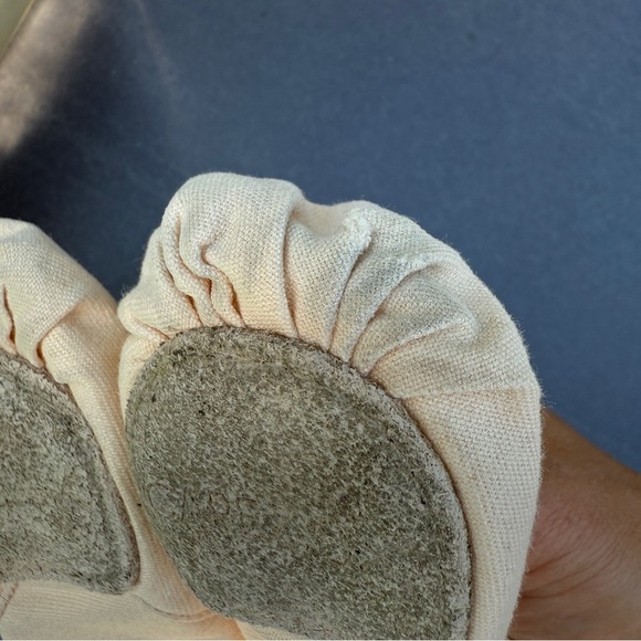 Capezio Girls Light Pink Canvas 12M Kids Ballet Shoes 🩰slippers - Picture 16 of 16